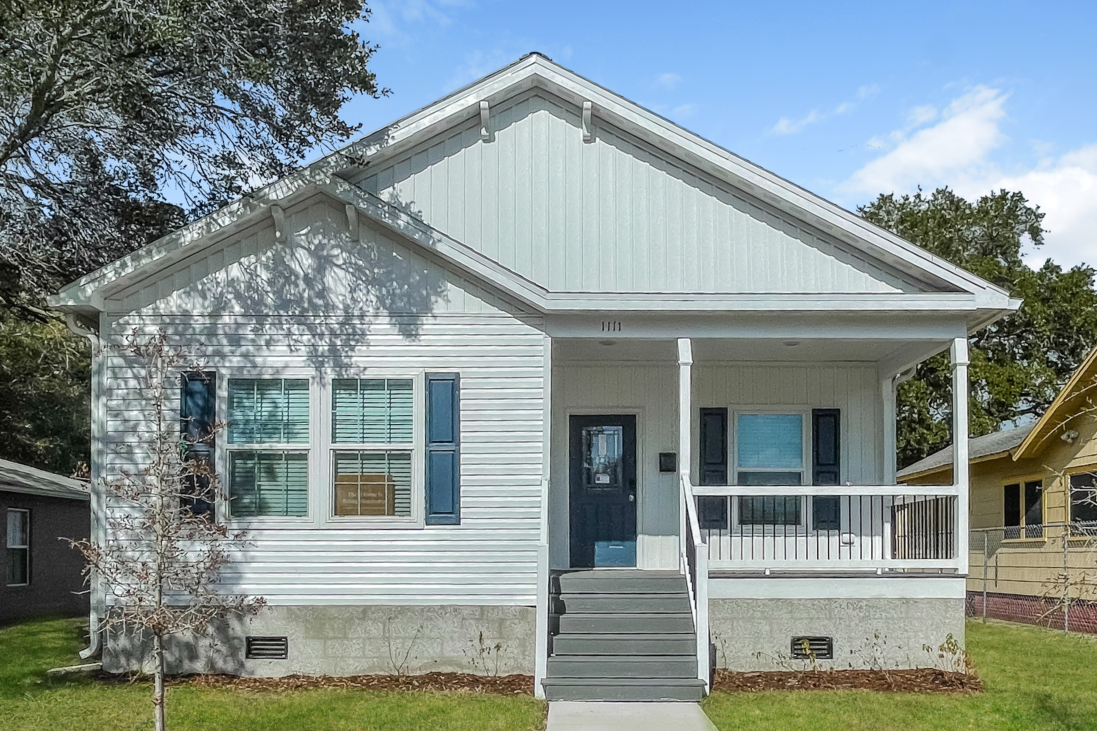 1111 16th Ave S St. Petersburg, FL 33705